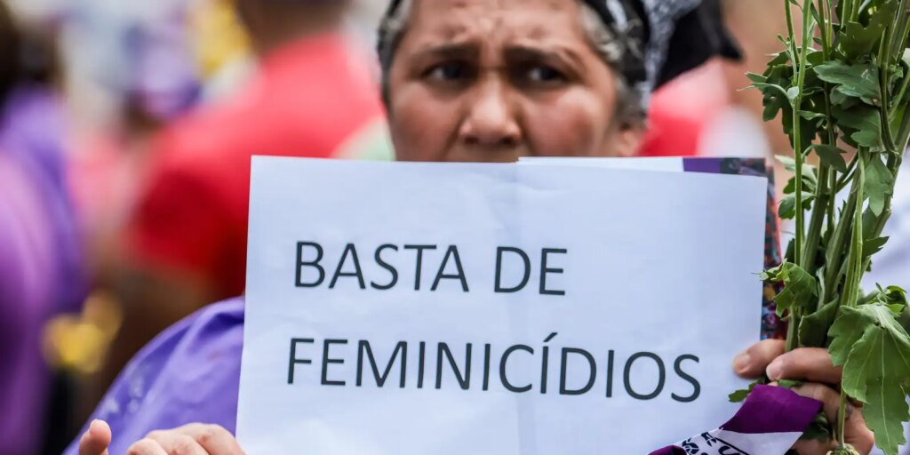 Relatório aponta média de 12 mulheres vítimas de violência por dia