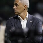 São Paulo anuncia demissão do técnico Hernán Crespo