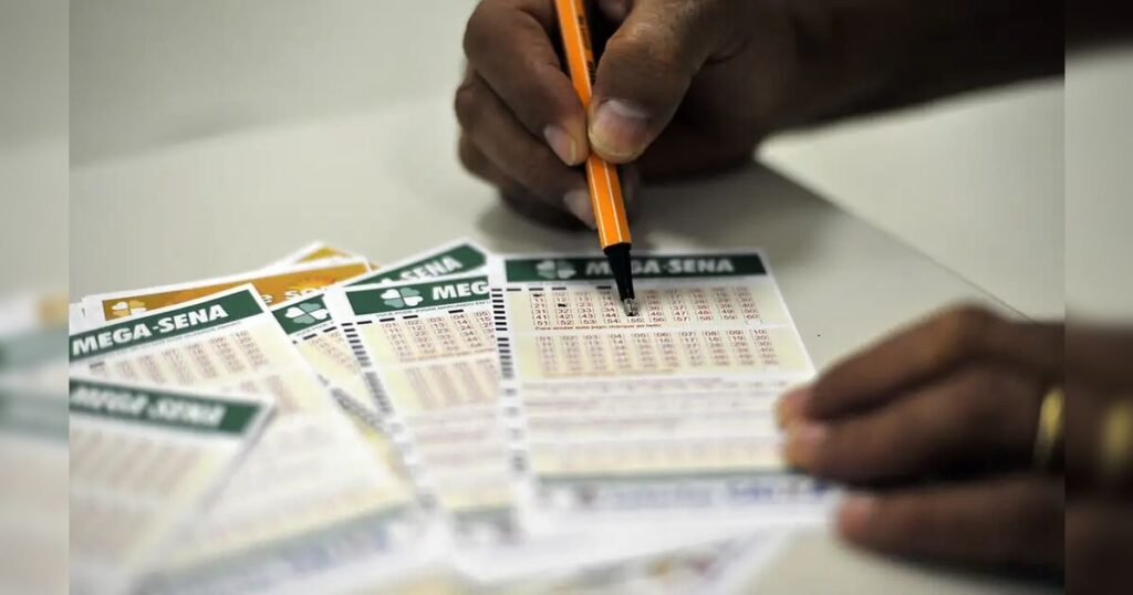 Aposta de Jandaia do Sul acerta a quina da Mega-Sena e fatura quase R$ 28 mil