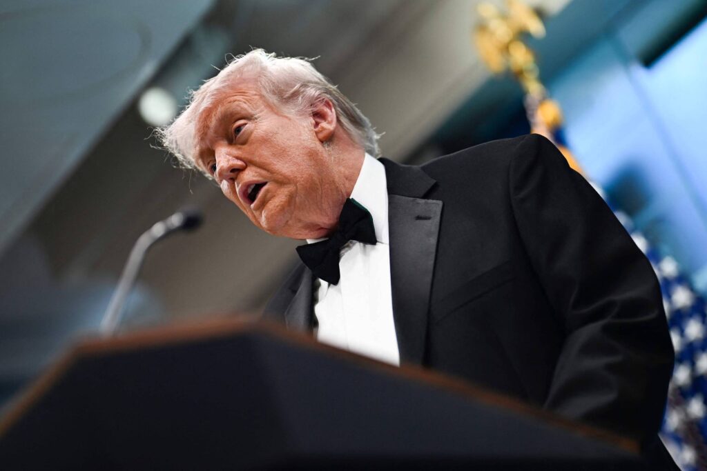 Atirador escreveu manifesto anticristão, diz Trump - 26/04/2026 - Mundo