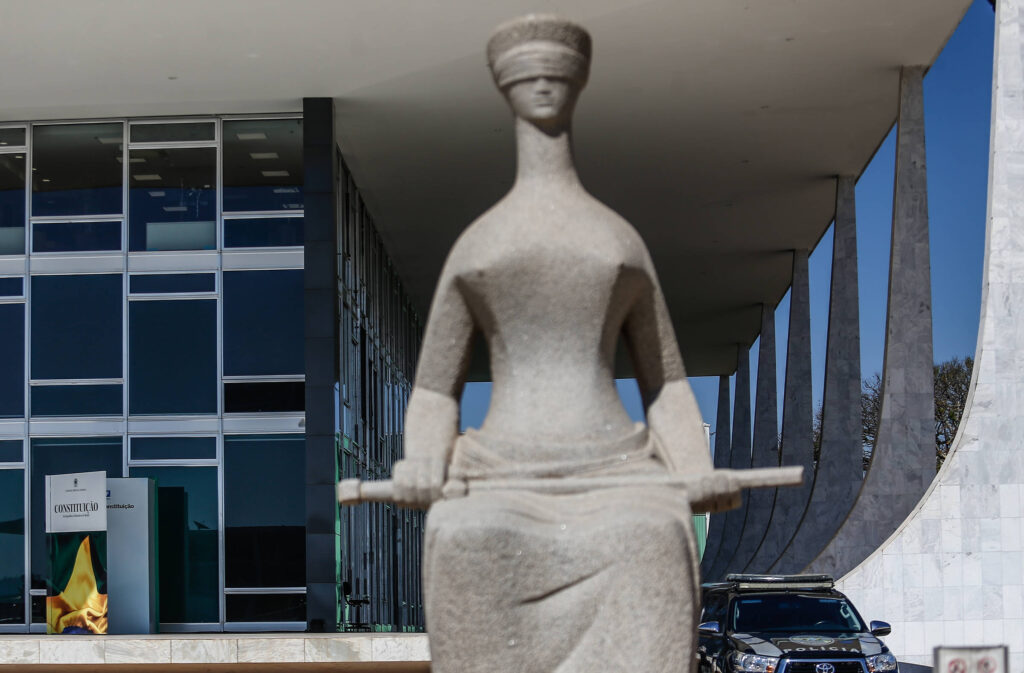 Blogueiro do MA: aparelhos são devolvidos - 15/04/2026 - Política