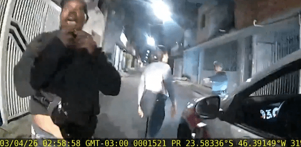Imagens de câmera corporal mostra o momento em que colega questiona por que PM atirou em mulher na Cidade Tirantes