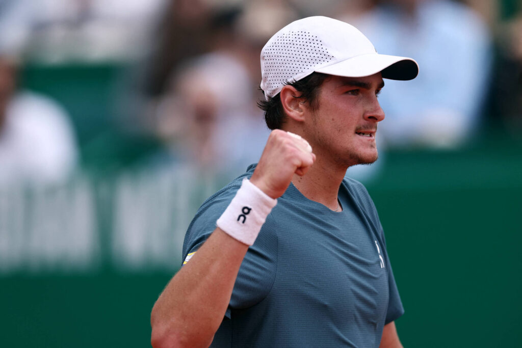 João Fonseca derrota chileno Tabilo e avança em Munique - 14/04/2026 - Esporte