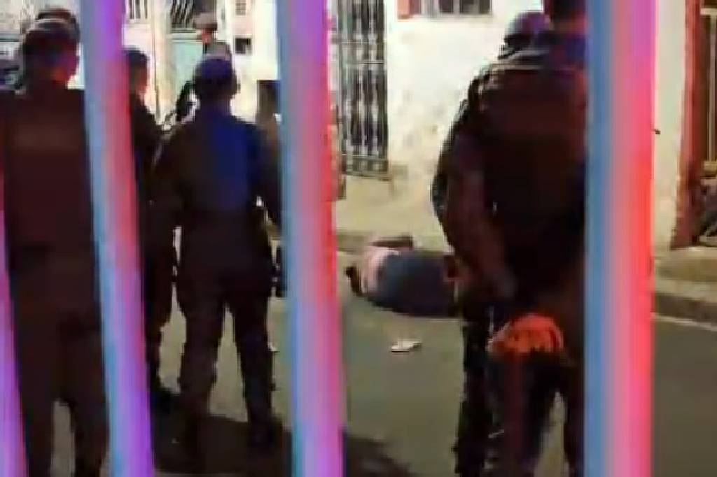 Morte de mulher por PM desencadeia protesto em São Paulo - 03/04/2026 - Cotidiano