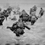 Mostra em Paris recria passos de Robert Capa na 2ª Guerra - 19/04/2026 - Ilustrada