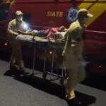 Motociclista de 16 anos fica ferido em colisão com carro na Av. Brasil em Apucarana