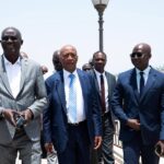 Presidente da CAF visita Dakar após Senegal perder taça - 08/04/2026 - Esporte