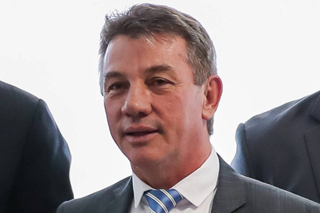TSE cassa o governador de Roraima e torna inelegível ex por fraude em 2022 - 30/04/2026 - Política