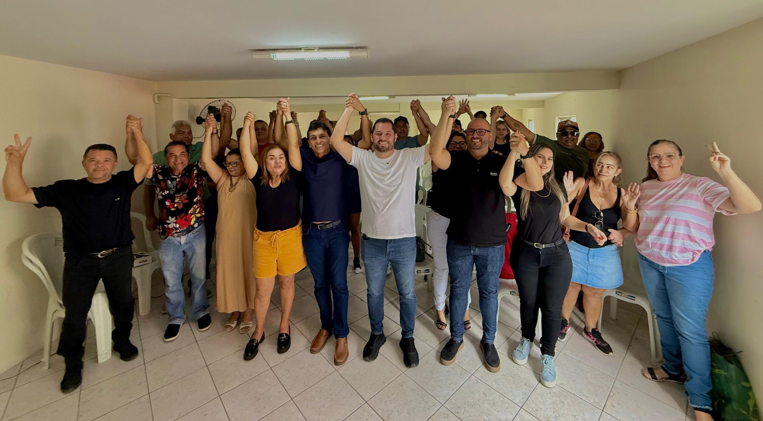 Vereador Mano do Som mostra força política e reúne lideranças em apoio a Romerinho Jatobá em Caruaru