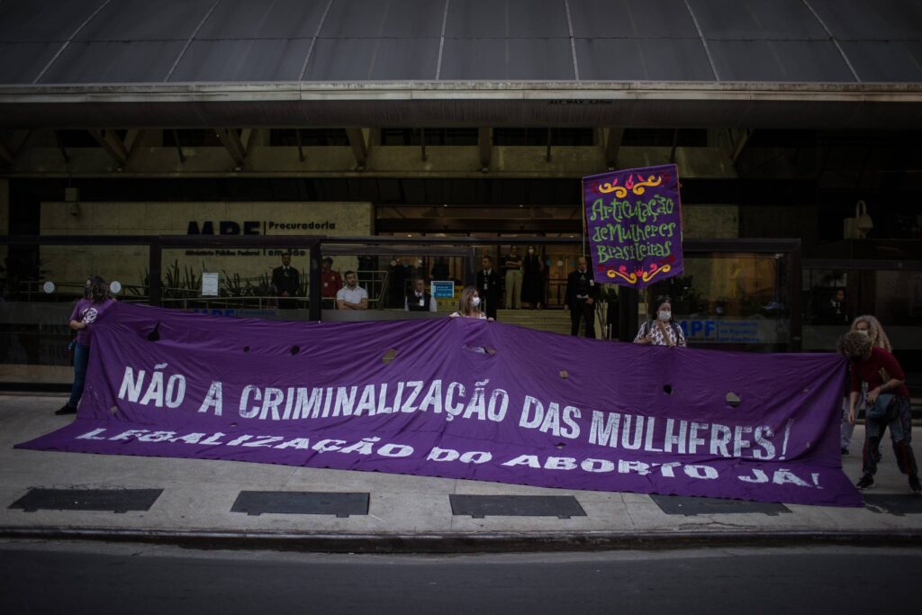 AGU opôs aborto por enfermeiros mesmo com endosso da Saúde - 07/05/2026 - Mônica Bergamo