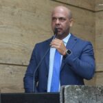 Anderson Correia solicita mutirão de ultrassonografias e convênios com clínicas para reduzir fila de exames em Caruaru