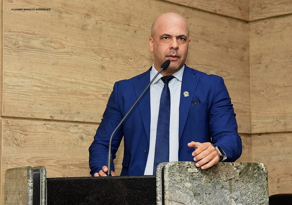 Anderson Correia solicita que Prefeitura de Caruaru disponibilize cirurgias ortopédicas para animais por meio de convênios com clínicas particulares