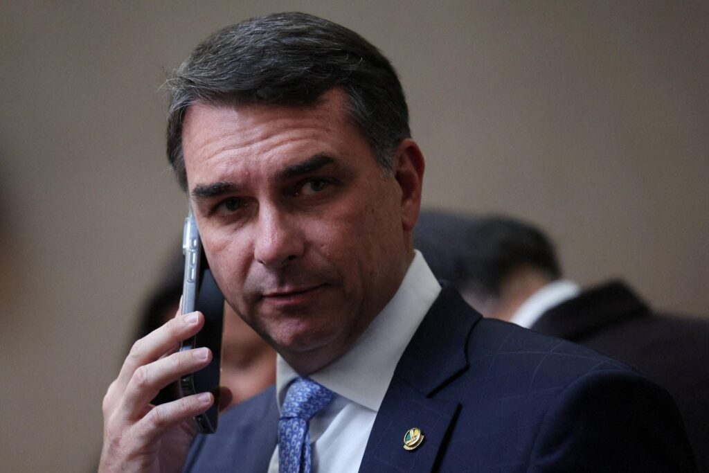 Diálogo com Vorcaro pode ser fatal para campanha de Flavio - 14/05/2026 - Painel