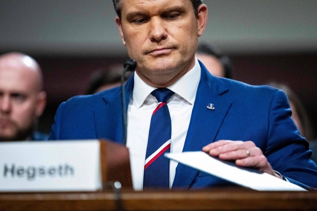Hegseth afirma que trégua com Irã suspende prazo legal de guerra sem autorização do Congresso - 30/04/2026 - Mundo
