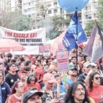 Manifestação em SP pede fim da escala 6x1 e ações contra o feminicídio