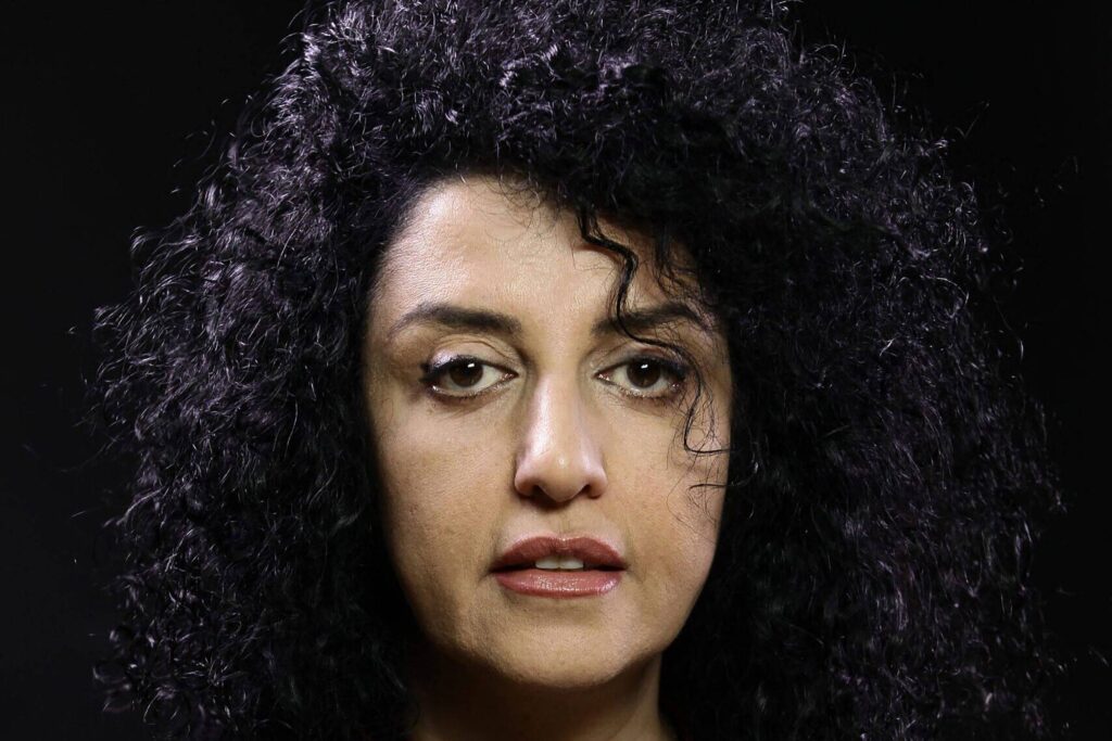 Narges Mohammadi deixa prisão sob fiança no Irã - 10/05/2026 - Mundo