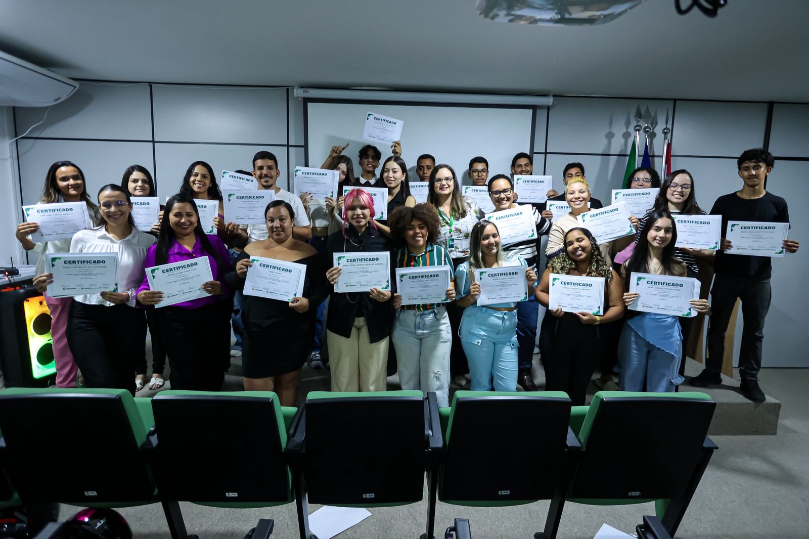 Prefeitura de Caruaru forma nova turma de Auxiliar Administrativo e capacita jovens para mercado de trabalho