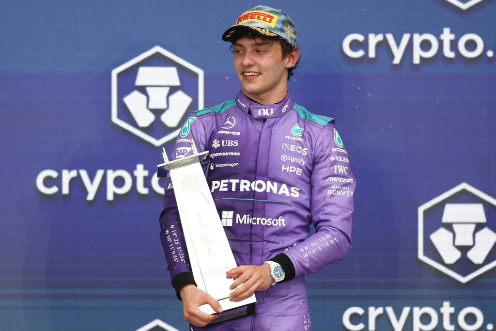 Quem é Kimi Antonelli, mais jovem líder da história da F1 - 04/05/2026 - Esporte