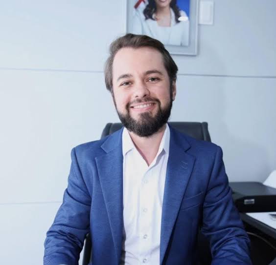 André Teixeira deve assumir papel estratégico na campanha de Raquel Lyra em 2026
