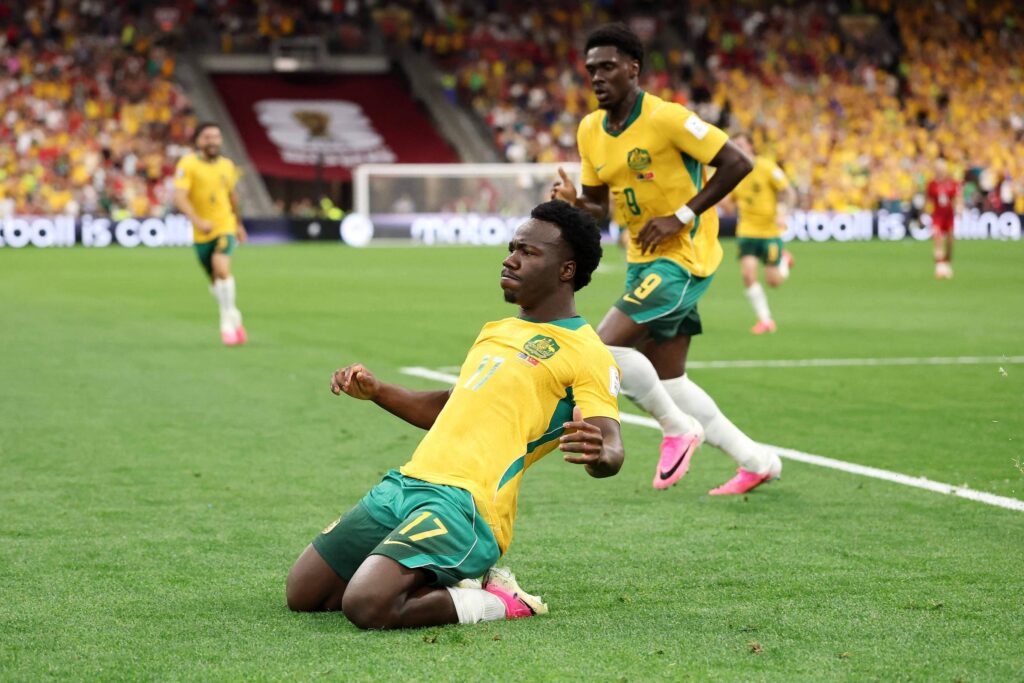 Austrália segura ímpeto turco e vence pelo grupo D da Copa - 14/06/2026 - Esporte