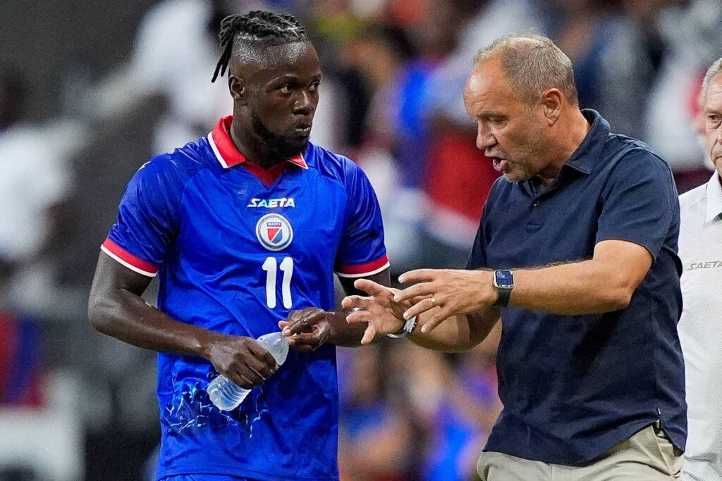 Copa: Fifa exige mudança em uniforme do Haiti; entenda - 10/06/2026 - Esporte