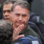 Delegado pede ao STF para ouvir Bolsonaro sobre arma apreendida