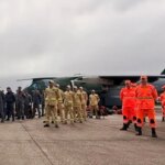 Quarto voo brasileiro para Venezuela decola com bombeiros e donativos