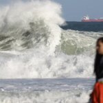 Rio entra em alerta para ressaca e ondas de até 2,5 metros