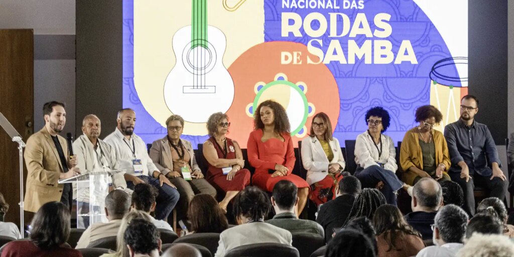 Sambistas debatem políticas públicas para trabalhadoras na cultura