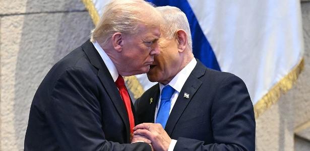 Donald Trump e Benjamin Netanyahu conversam no Knesset