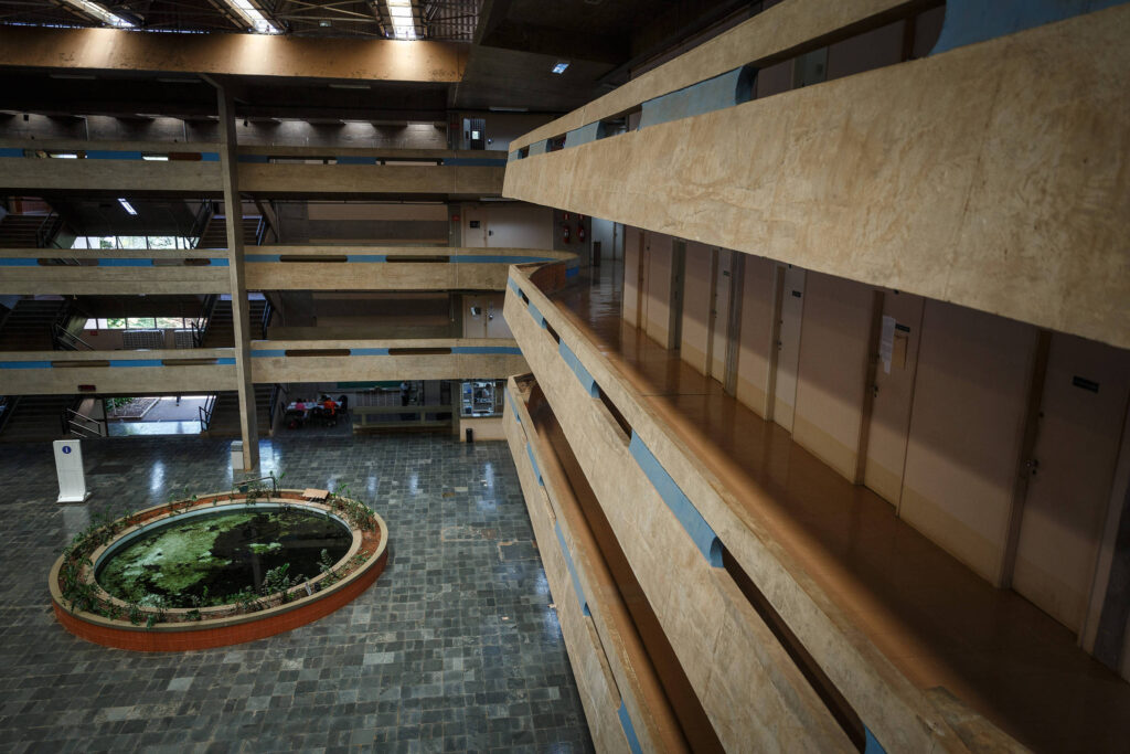 Unicamp: alunos e professores encerram greve - 12/06/2026 - Educação
