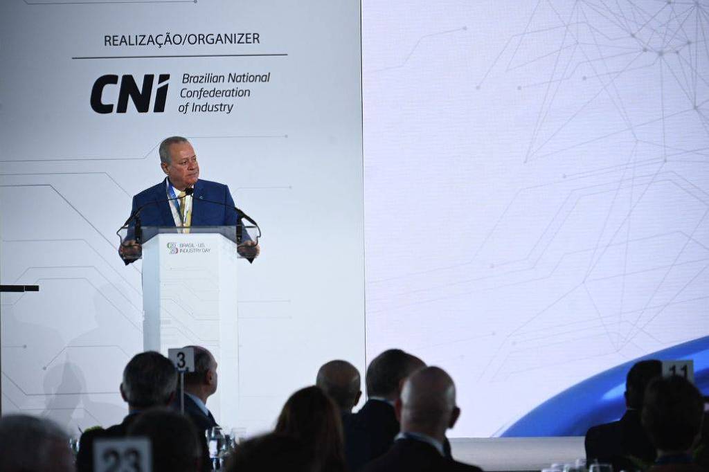 CNI diz que demanda por crédito foi para produção - 15/07/2026 - Painel
