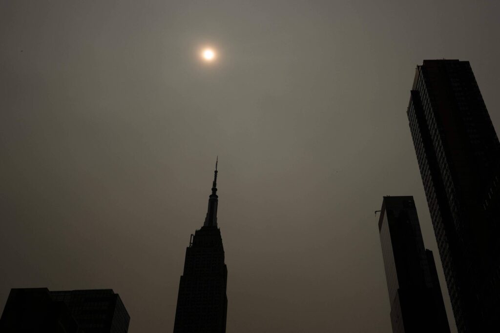 Fumaça de incêndios coloca em risco a final da Copa em NY - 16/07/2026 - Esporte