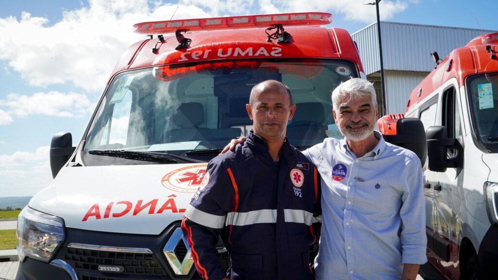 Humberto critica descaso de Bolsonaro com a saúde e exalta novo hospital inaugurado por Lula em Garanhuns