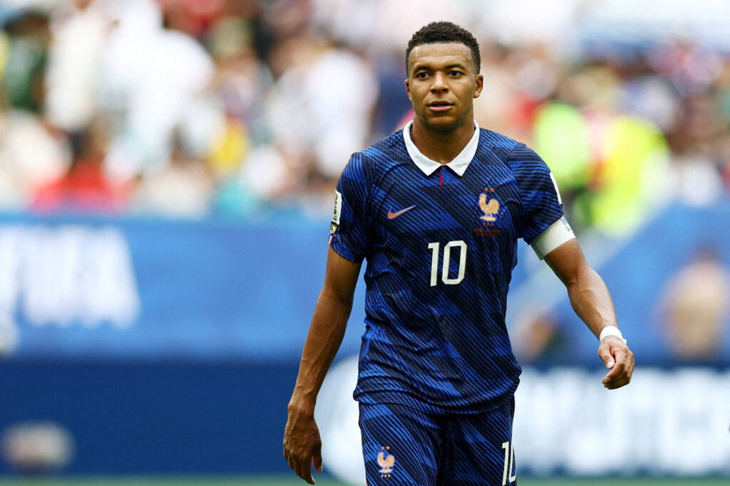 Mbappé escreve carta de agradecimento aos franceses - 28/07/2026 - Esporte