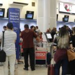 Setor de serviços cai 0,4% em maio por recuo na área de transportes