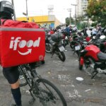 Anvisa libera venda de medicamentos por plataformas como iFood e Rapp