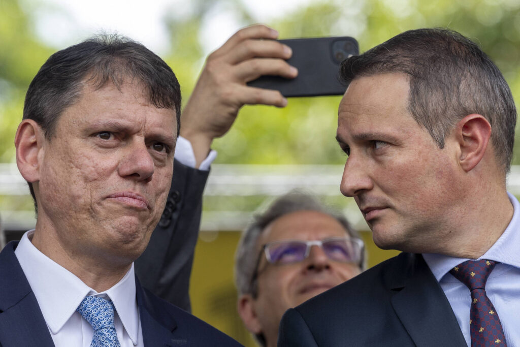 Derrite tenta capitalizar críticas de Haddad em debate - 09/08/2026 - Painel
