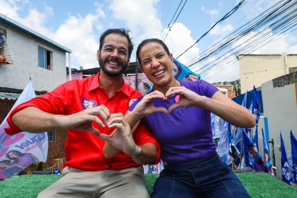 Em Palmares, Túlio Gadêlha se solidariza com Raquel Lyra após ataques em panfletos ofensivos