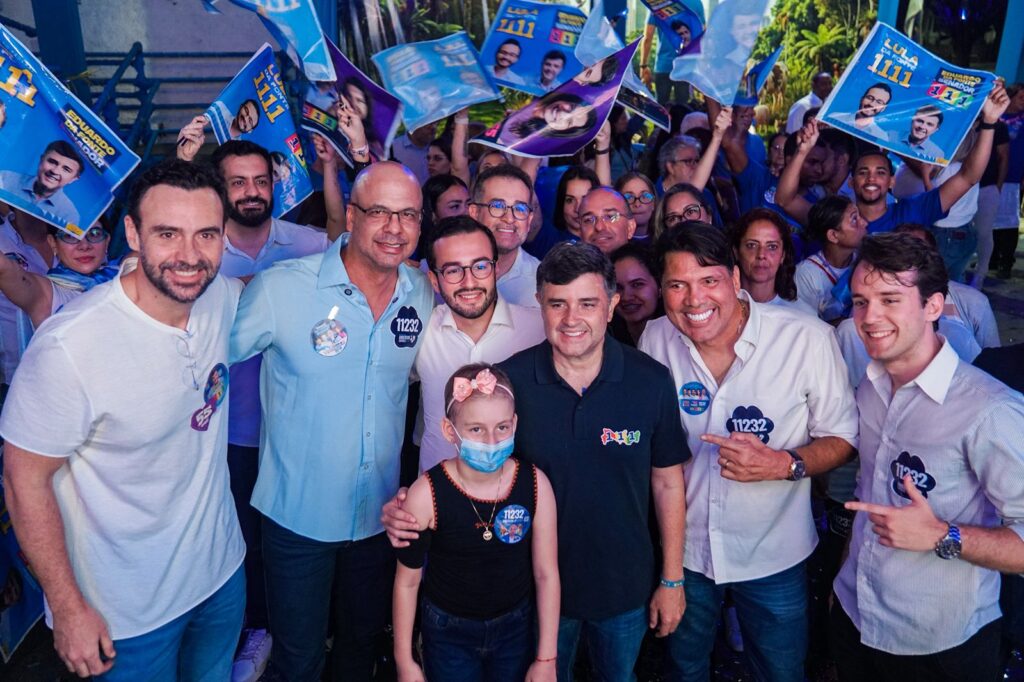 Em grande festa, Anderson Correia inaugura comitê ao lado de Eduardo e Lula da Fonte