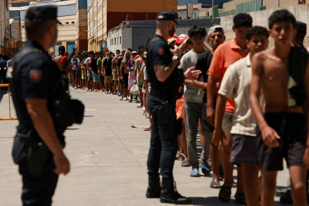 Espanha faz força-tarefa para identificar corpos em Ceuta - 07/08/2026 - Mundo
