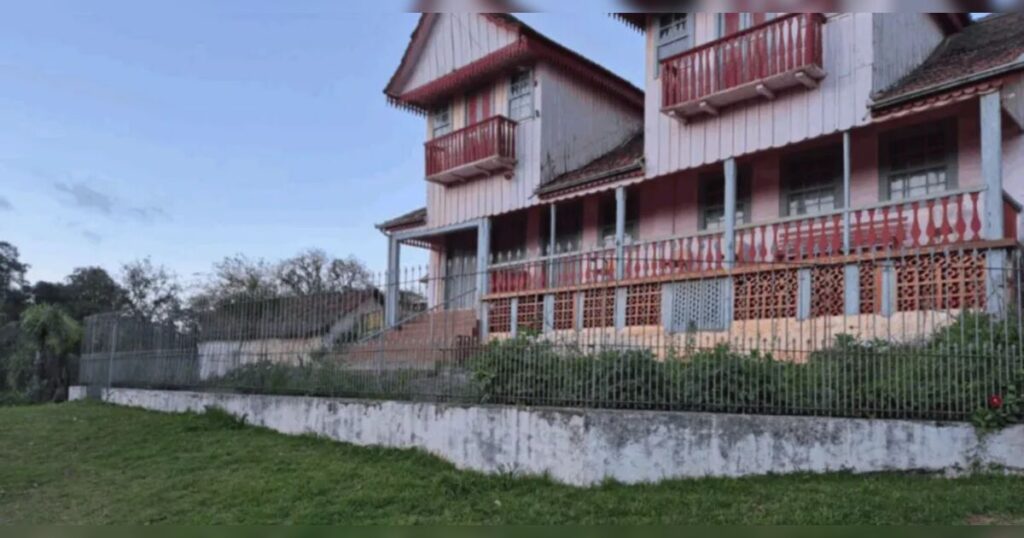 Idoso de 80 anos é assassinado e tem o corpo queimado no PR