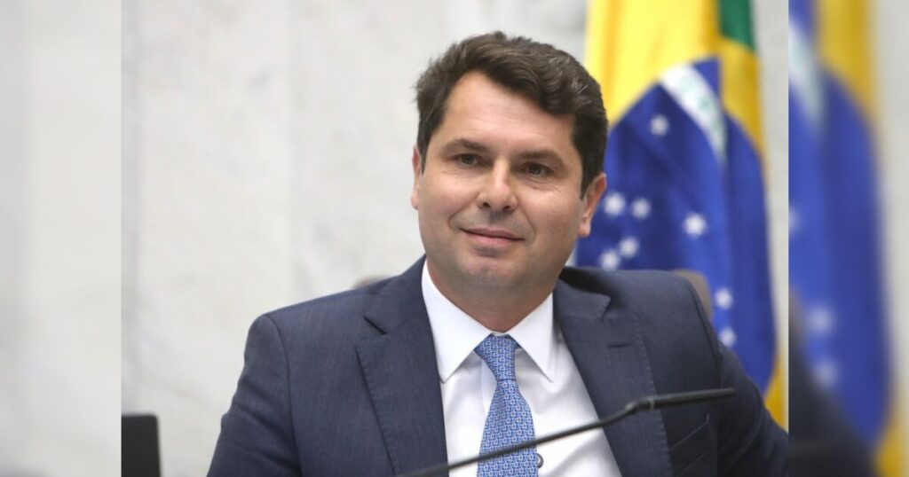Republicanos confirma candidatura de Alexandre Curi ao Senado