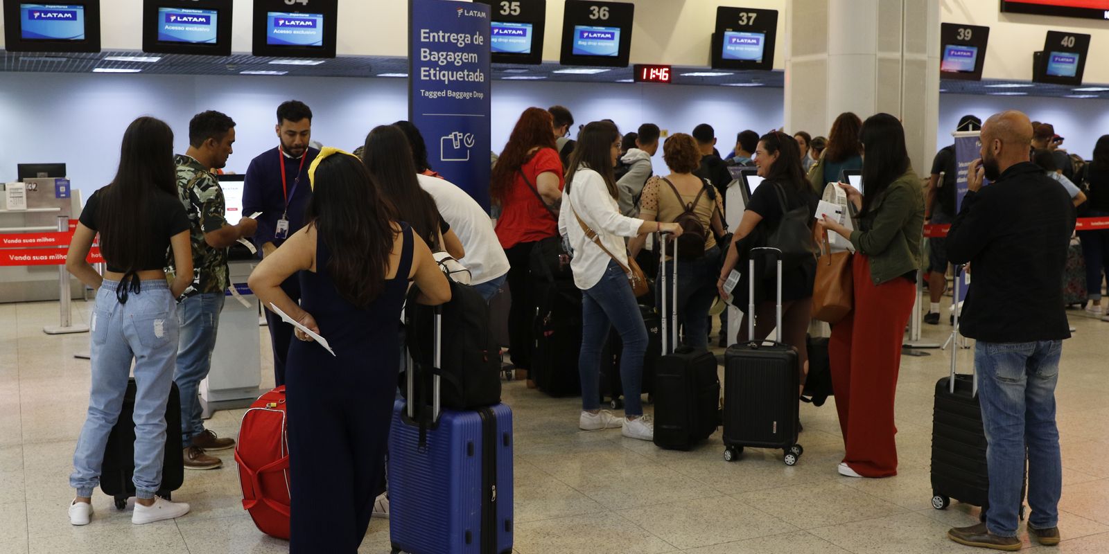 Santos Dumont opera normalmente, após 13 voos cancelados nesta sexta
