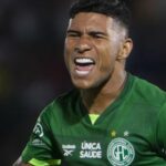 Kauã Jesus comemora gol marcado pelo Guarani contra a Inter de Limeira na Série C do Brasileirão