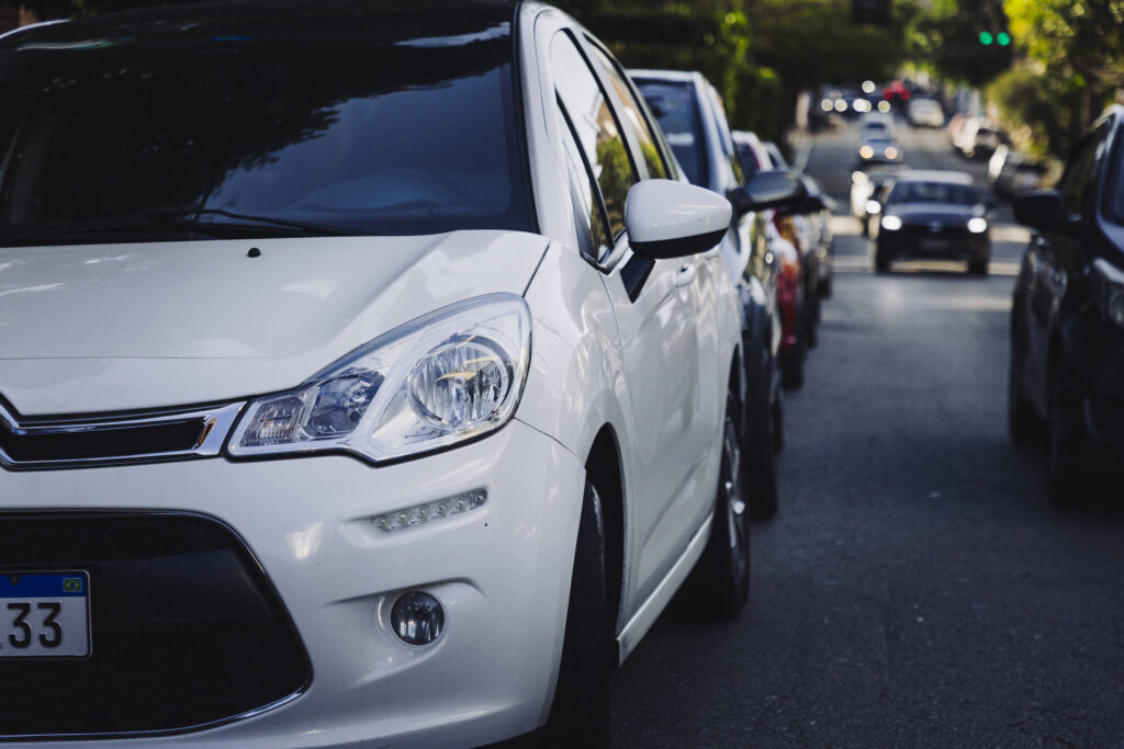 Venda de carros salta 15% em julho ante mesmo mês de 2025 - 04/08/2026 - Economia