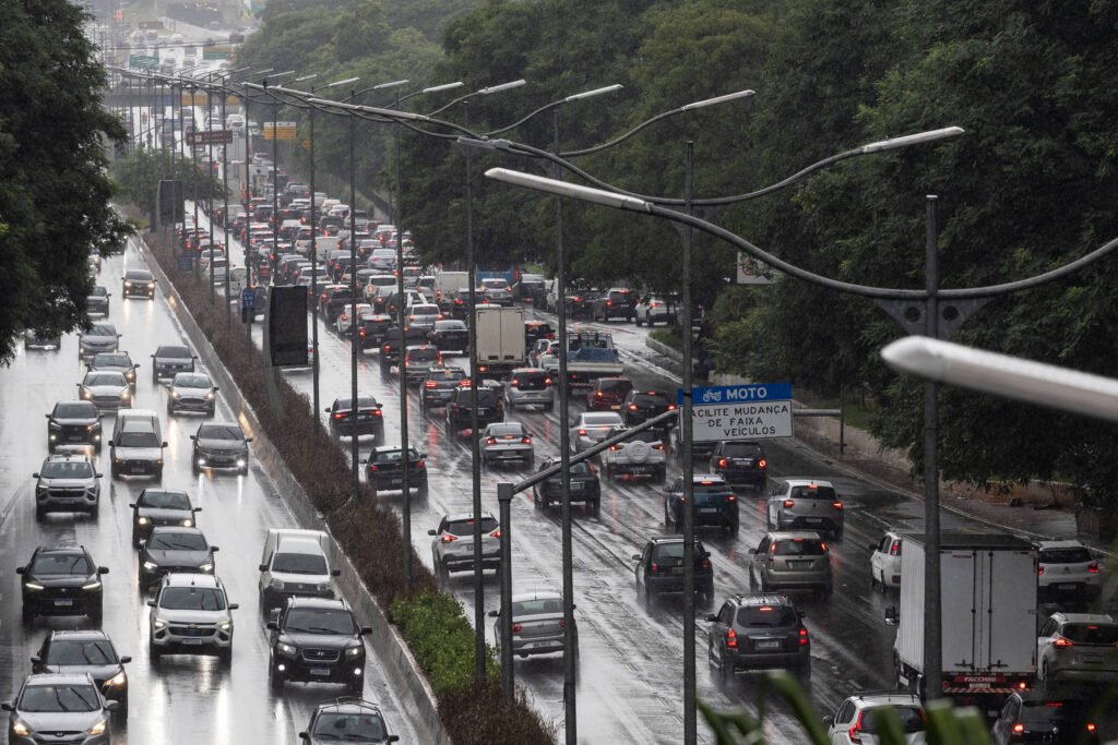 Defesa Civil alerta para chuva forte quarta e quinta em SP - 09/09/2026 - Cotidiano