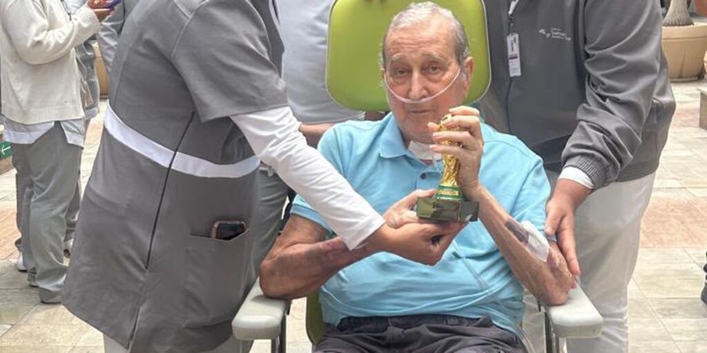 Ex-técnico da Seleção, Parreira recebe alta após 80 dias internado