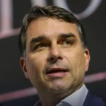 Flávio Bolsonaro confirma presença no debate da Globo e desafia Lula: “É com ele que quero debater”