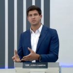 “Governar com maturidade é respeitar as mulheres pernambucanas”, diz João Campos no debate da TV Guararapes